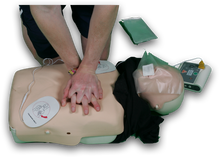Load image into Gallery viewer, First Aid at Work (FAW) Refresher Level 3 RQF Award (Classroom Based)
